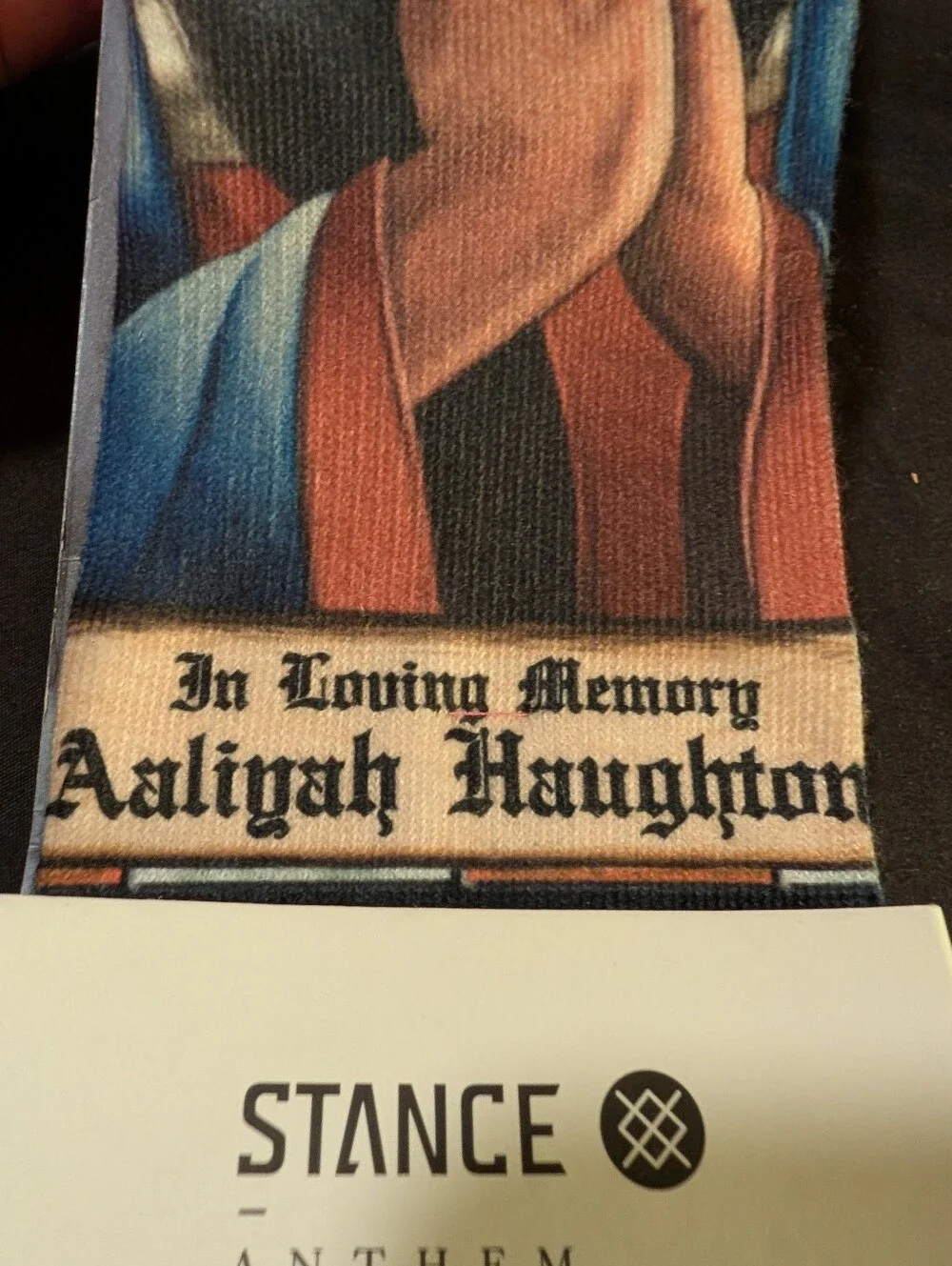 Stance Anthem Aaliyah Tribute Wall Art  Socks Praise Collection M 8-10.5